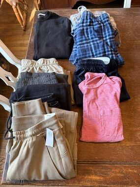 EUC NWT Men’s Sz Small 9 Pc Lot Bundle Am Eagle,Vineyard Vines,Old Navy, Lucky